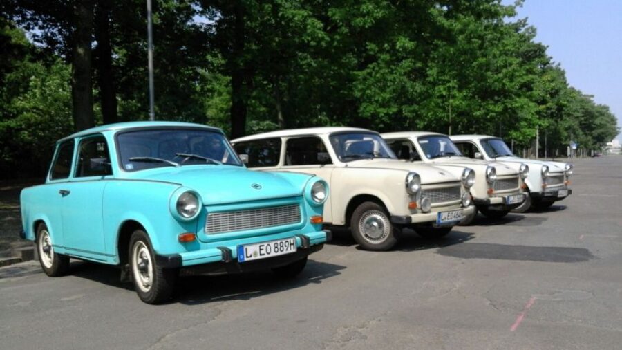 Schkeuditz: 4-Hour Vintage East German Trabant Rental - Switching drivers: how to share the fun without stress