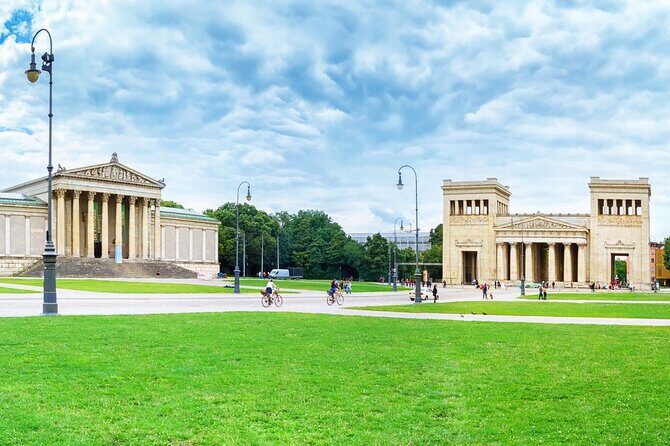 Segway Tour Munich Old Town 3 hours - English Garden on two wheels: a classic Munich break