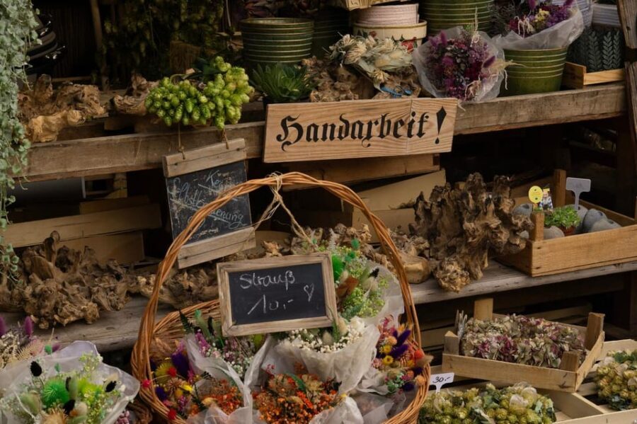 Short & sweet: Tasting the Viktualienmarkt - Facts, funny anecdotes, and why the market stayed relevant