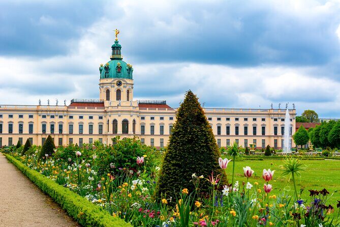 Skip-the-line Charlottenburg Palace Private Tour & Transfers - Stepping into the gardens: the part many people underestimate