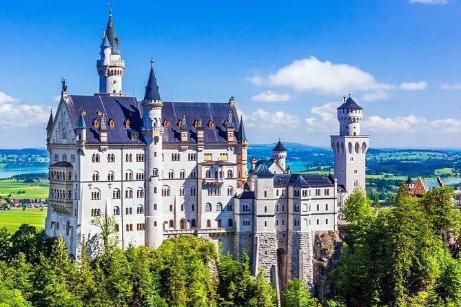 Skip the Line: Neuschwanstein Castle Private Tour From Füssen or Hohenschwangau - Hotel pickup from Füssen and the Hohenschwangau meeting point