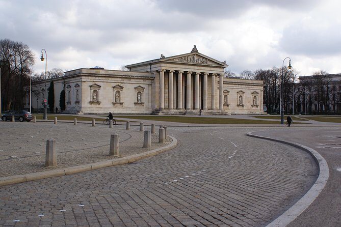 Small-Group 2-Hour Munich and The Third Reich Walking Tour - Pacing and physical comfort: what to expect from the walk