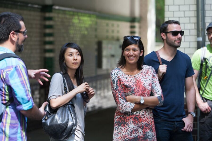 Small Group Tour: "Wild Kreuzberg" - Fontane-Apotheke and the walk through Görlitzer Park on old rail ground