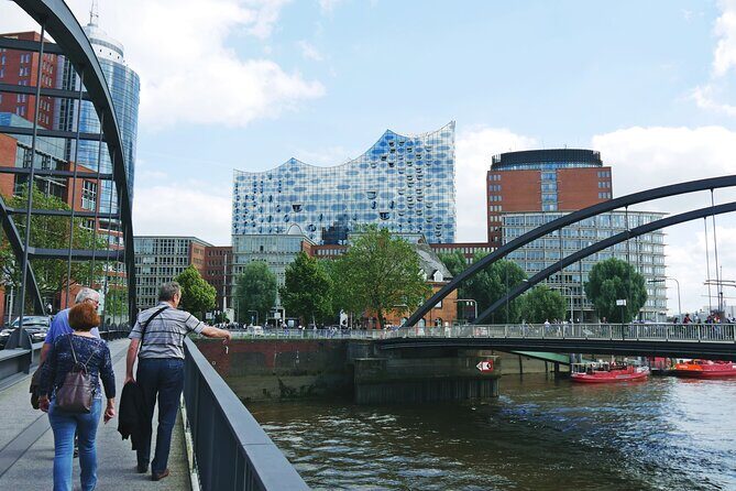 Speicherstadt & HafenCity Erlebnistour - Marco Polo Tower and Kesselhaus: the modern pulse of the port