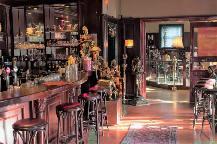 St. Pauli: Guided Food Tour with 5 Tastings - Where You Start and Why You End Near Reeperbahn