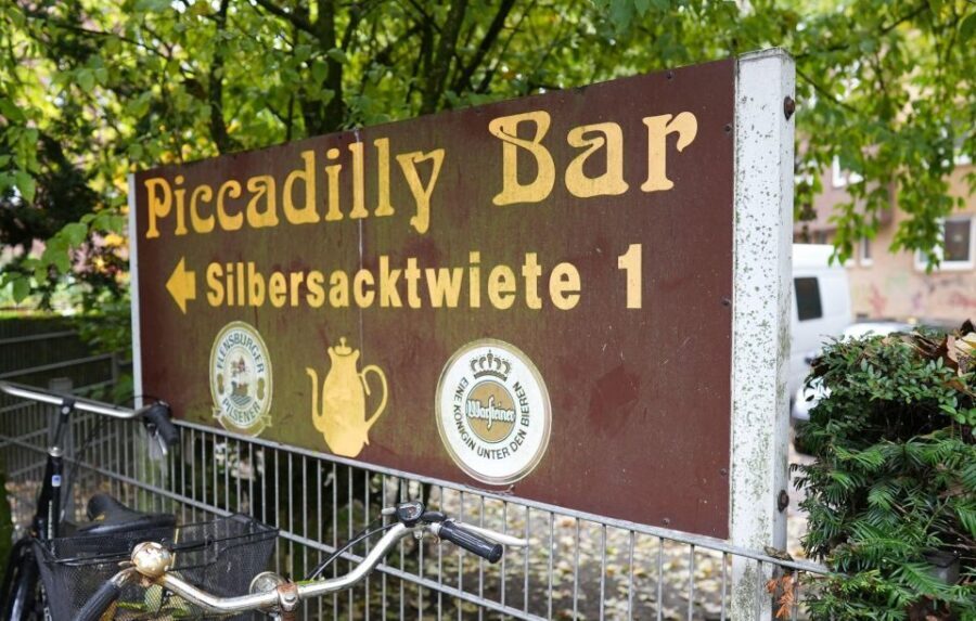 St. Pauli Queertour - 100 Jahre Pride auf St. Pauli - What the 2-Hour Experience Actually Focuses On
