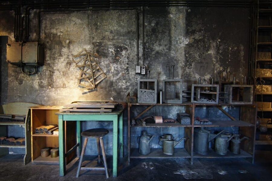 Stein: Public guided tour of the "Old Mine" museum - Getting your timing right: meeting at Faber-Castell Visitor Center and 1.5 hours on-site