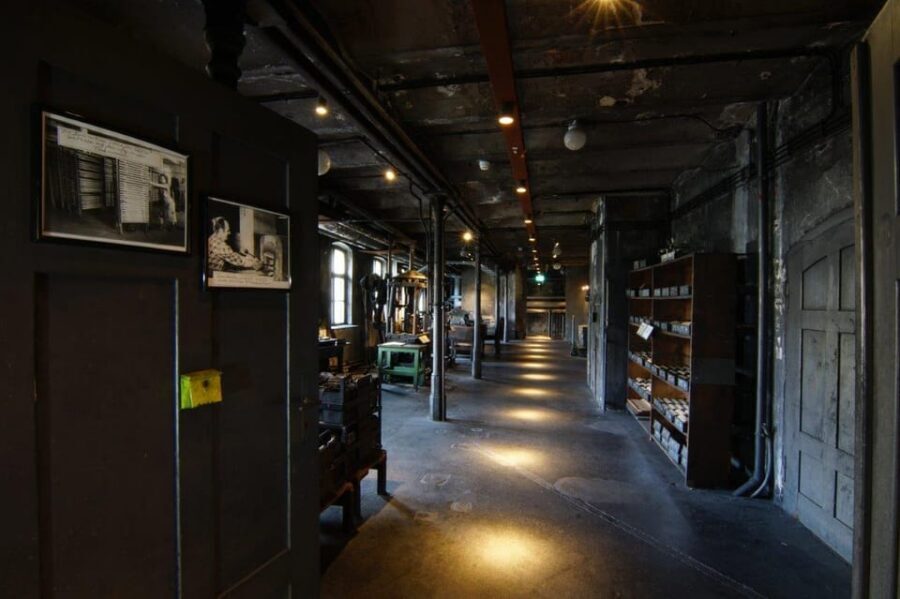 Stein: Public guided tour of the "Old Mine" museum - The building itself matters: 1848 on the Rednitz and layered rooms through the years