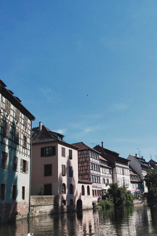 Strasbourg: Private City Sightseeing Boat Tour - Choosing 1 hour vs 2 hours for your pace