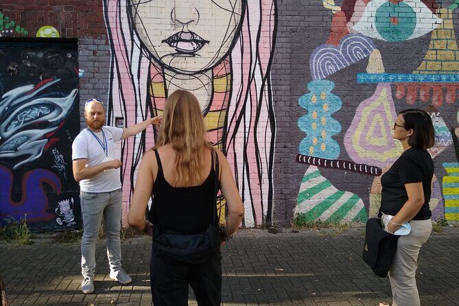 Street Art Tour Köln Ehrenfeld - Photo stops and the small-group advantage