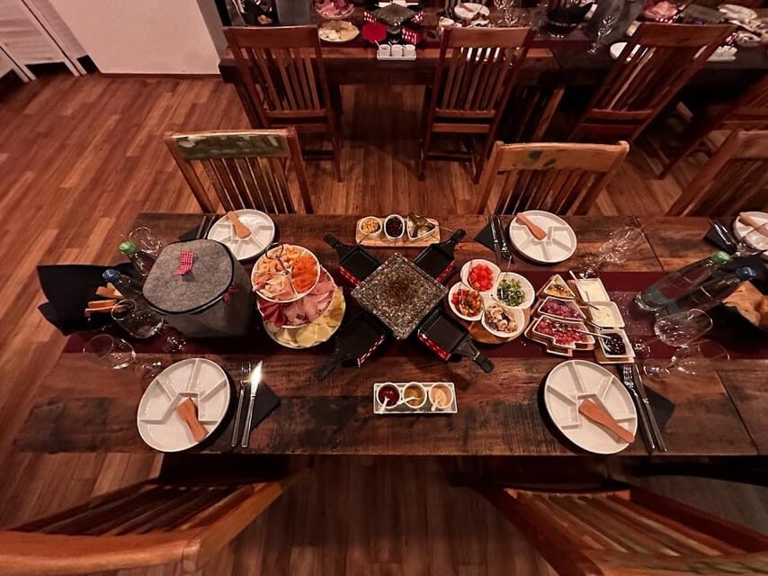 Stuttgart: Raclette Evening - Riverhouse at Christmas Time: Views With Your Dinner