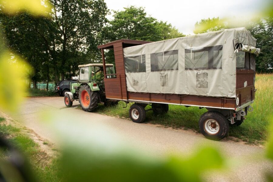 Stuttgart: Vineyard Tour by Covered Wagon - Tour Logistics That Affect Your Comfort