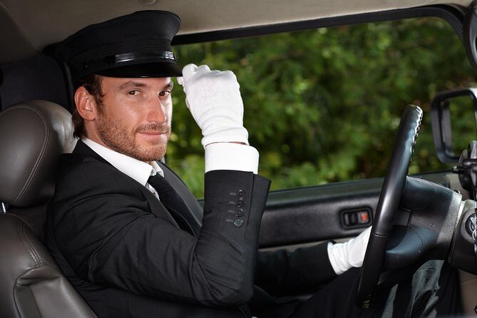 The Best Private Berlin Tour with a Car, Tour Guide and Pick up - What the guides and drivers tend to get right