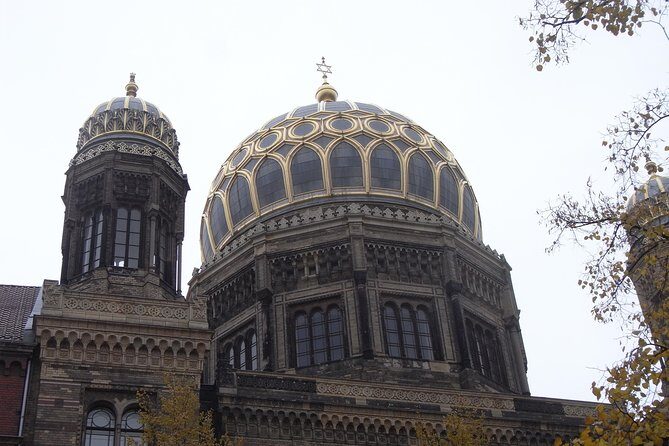 The Jewish Private Tour - A journey into the Jewish past of Berlin with N. Jacob - Neue Synagoge to the Holocaust Memorial: symbolism and grief
