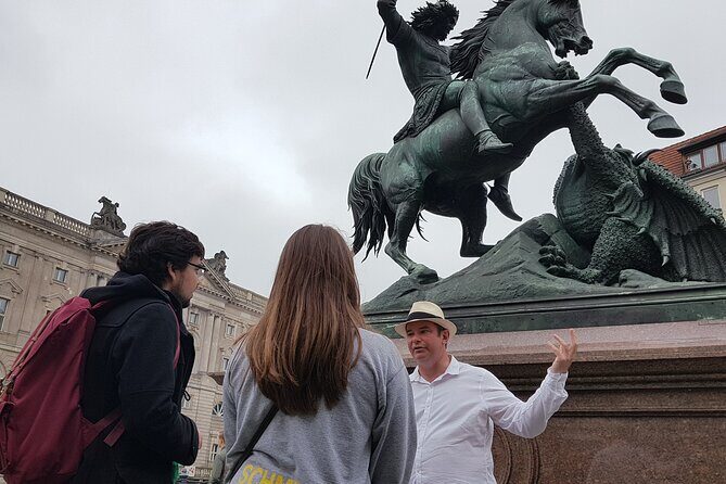 The Old Berlin Tour: Travel Through Time With a Historian - Walking Pace, Group Size, and How Sean Stewart Teaches