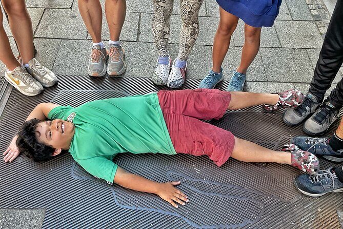 The Original True Crime Walking Tour of Munich - Stop 1: Marienplatz and Crimes Spanning Centuries