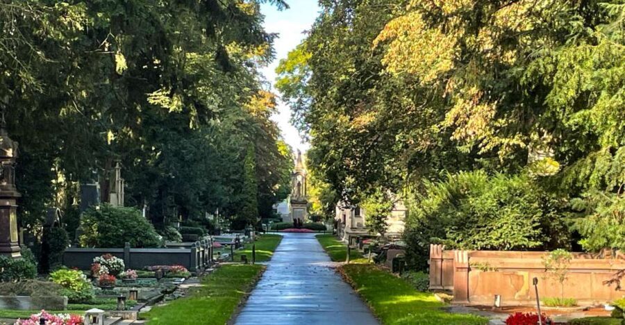 The rather unknown Melaten - Why Melaten Cemetery feels different from the start