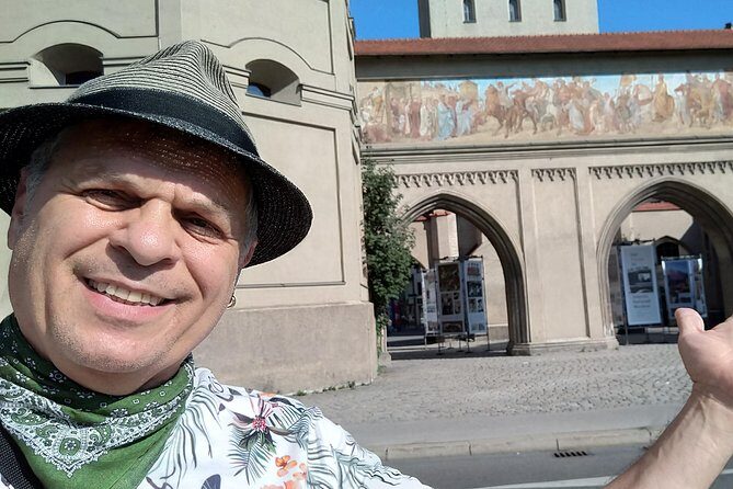 Third Reich - Facts about WWII : Small Group Walking tour - Getting your bearings: Karlstor to Haus der Kunst