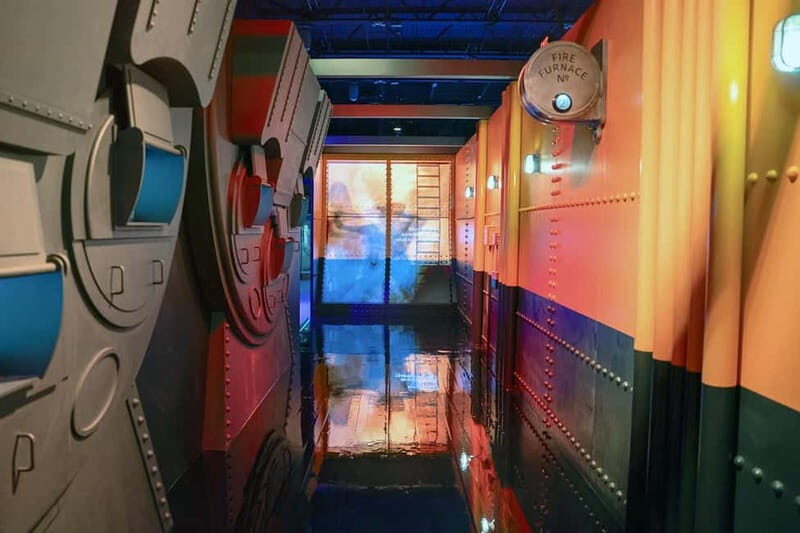 Titanic: An Immersive Journey - 360-Degree Projections and Room Replicas That Feel Almost Too Real
