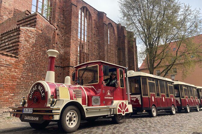 Tour through the historic old town of Stralsund - Getting your bearings at Hafen – Stralsund (fish market ferry bridge)
