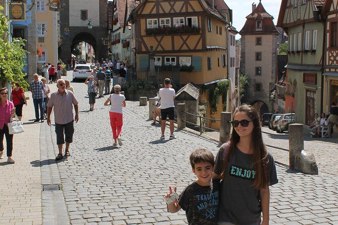 Tour to Rothenburg ob der Tauber from Nuremberg in Spanish - Markusturm y Buttelhaus: torres que sobrevivieron y contrastes con su uso