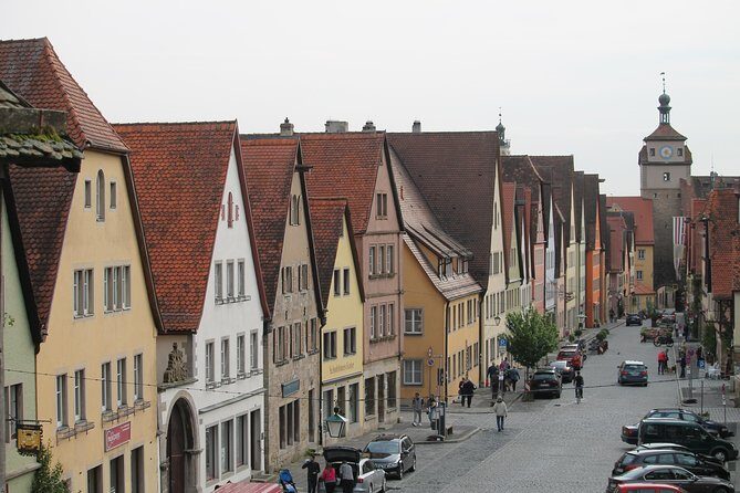 Tour to Rothenburg ob der Tauber from Nuremberg in Spanish - Burggarten y el castillo: 1000 años de historia con vistas del valle