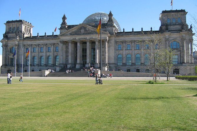 Tours & Sightseeing in English of Berlin, Potsdam and Sachsenhausen - Key highlights worth caring about