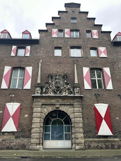 Traces of World War II and Nazism in Cologne - Private tour - Price and value: what $153 (up to 2 people) really buys