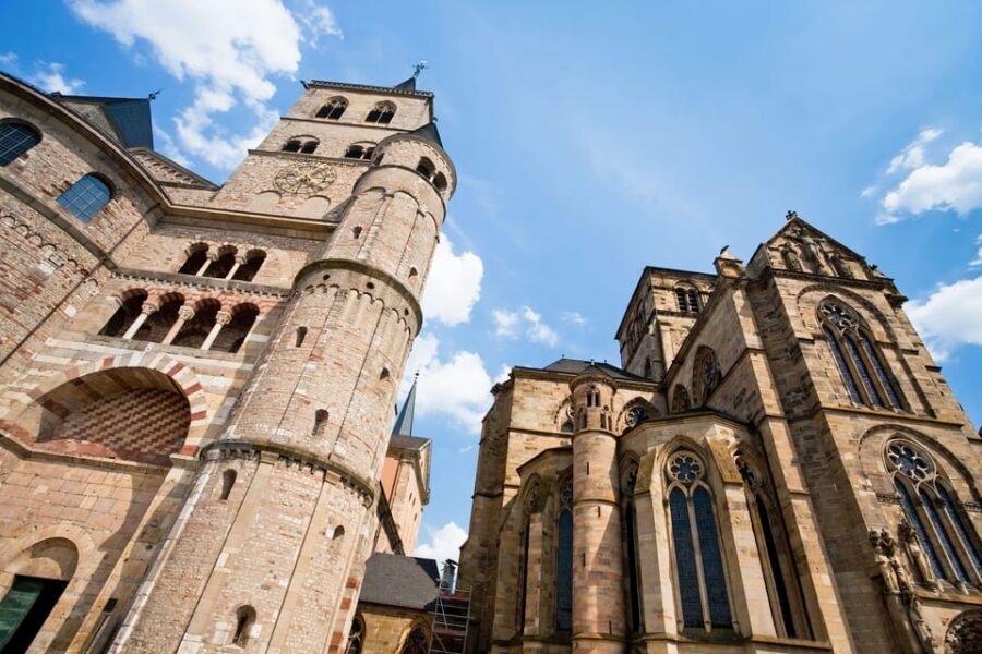 Trier: Express City Walking Tour with Local Guide - Meeting at the SpielBank Gates and Getting Ready to Walk