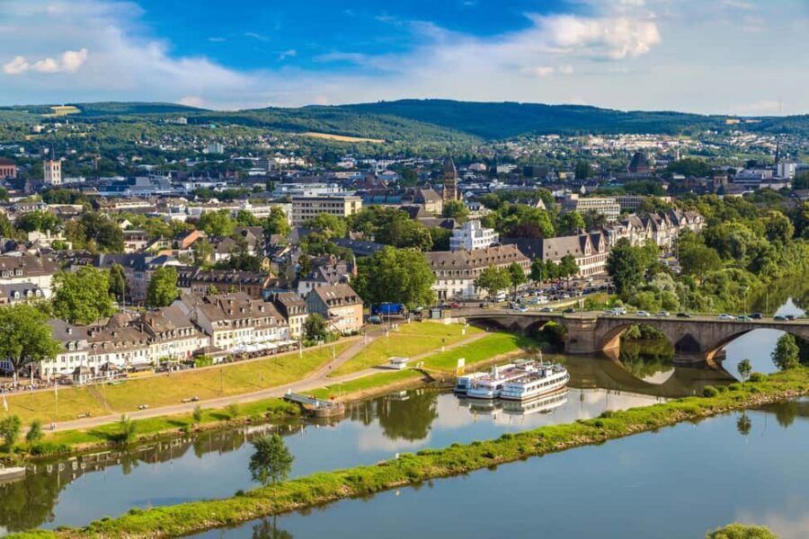Trier, Moselle: Wine excursion with boat trip - Trier from the water: what you really get from the 1-hour boat trip