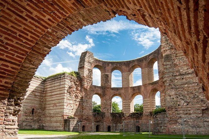 Trier Small-Group Day Trip from Frankfurt - Cathedral of Trier (High Cathedral of St Peter): the site and the relic