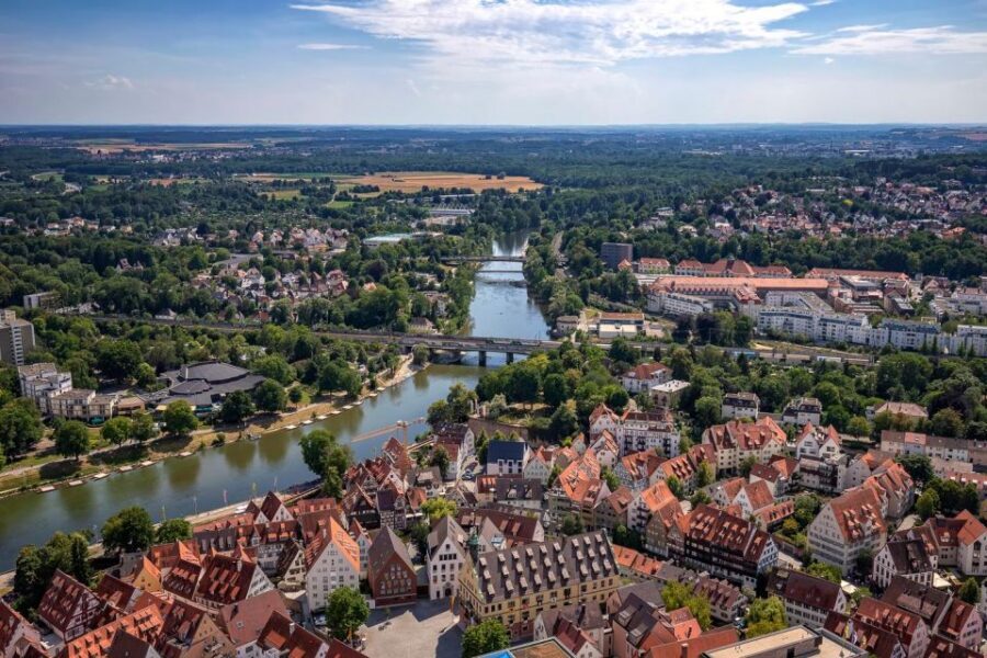Ulm: Express Walk with a Local in 60 minutes - Hirsch Pharmacy: where your Ulm orientation begins