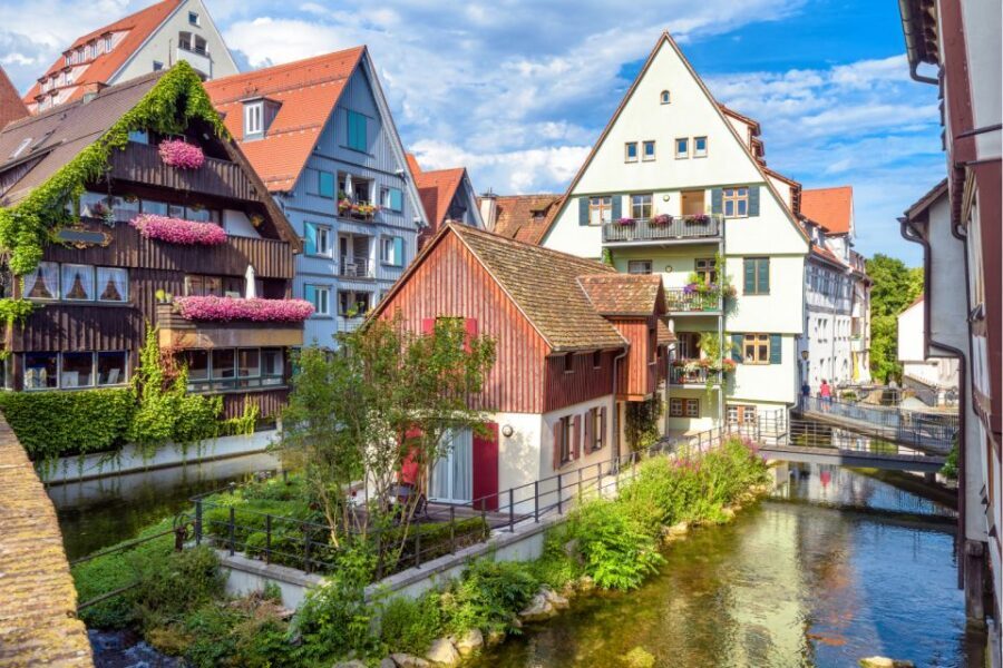 Ulm: Scavenger Hunt Self-Guided Walking Tour - Schwörhaus and the town hall: puzzle payoff at city-center landmarks