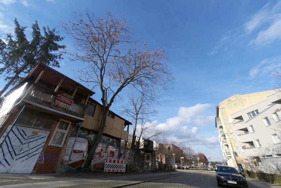 Understanding Kreuzberg: The roots of local (sub)culture - Hidden backyards and street art: why those details matter