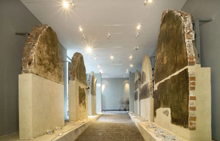 University of Leipzig: Guided Campus Walking Tour - Walking From a Medieval Foundation to New Campus Design