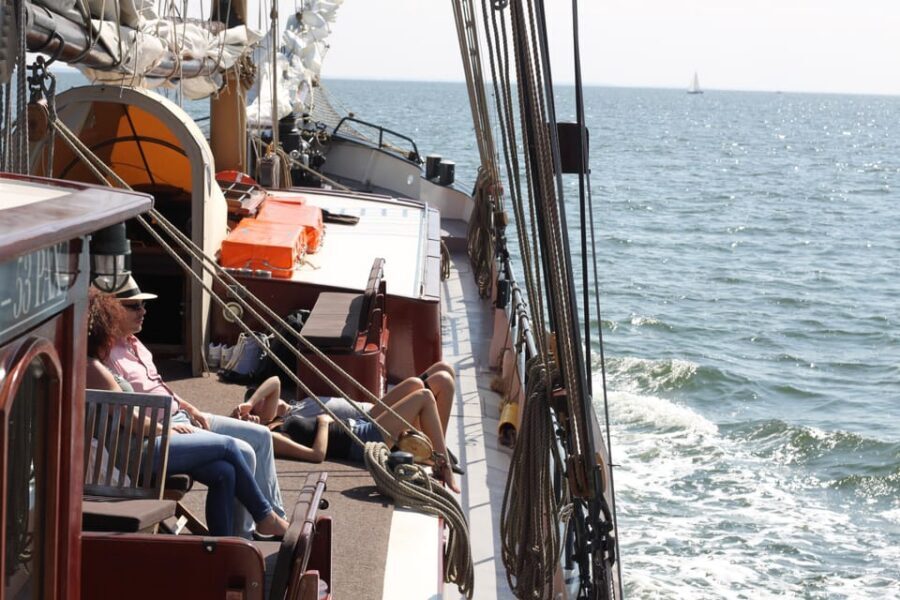Usedom: Sailing tour on an exclusive tall ship Wednesday - On deck for 3.5 hours: comfort, orders, and real downtime