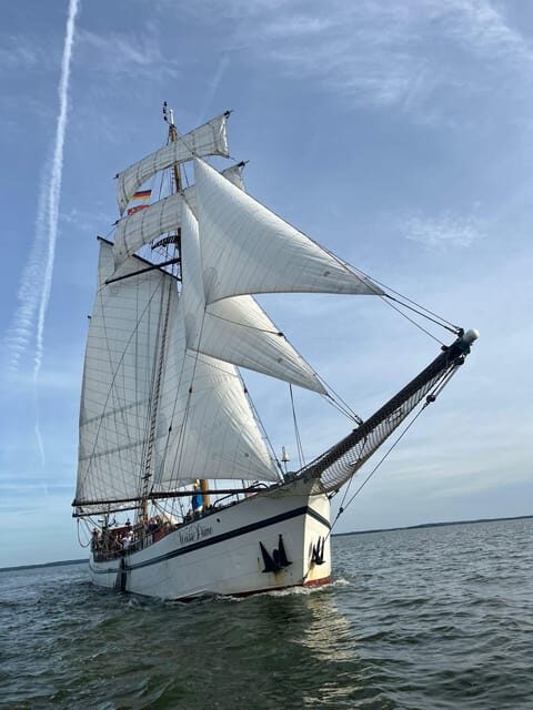 Usedom: Sailing tour on exclusive tall ship Thursday - On-board atmosphere: crew, safety vibe, and the food you can order