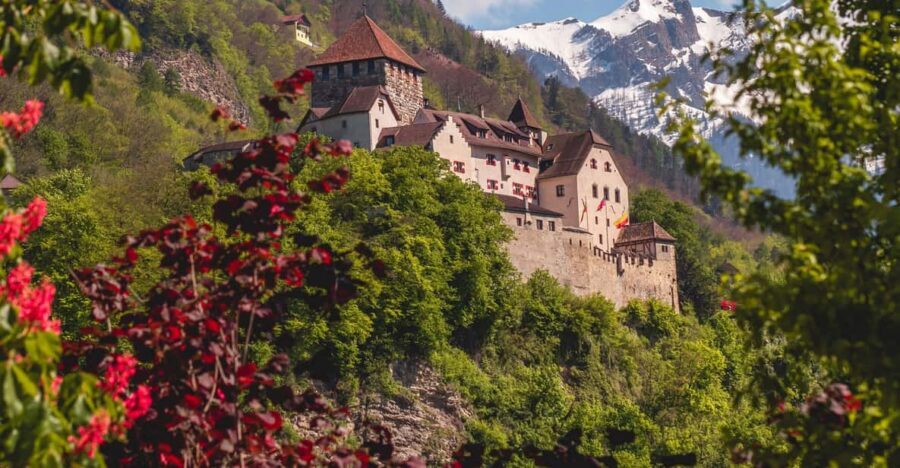 Vaduz: Surprise Walk of the city with a local - Price and value: is $140 for 90 minutes reasonable?