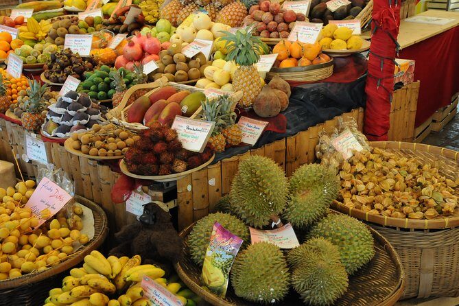 Viktualienmarkt tasting tour - Viktualienmarkt: The 22,000-Square-Meter Shortcut to Bavarian Flavor