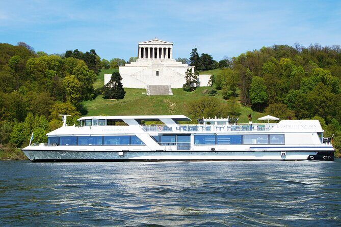 Walhalla tour by boat in Regensburg - The Swarovski Elements ship detail you’ll actually notice