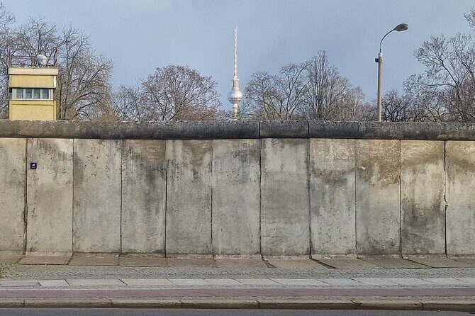 Walking on the Wall: 3-Hour Tour in Berlin - Price and value for $24.03: what you’re paying for (and what you’re not)
