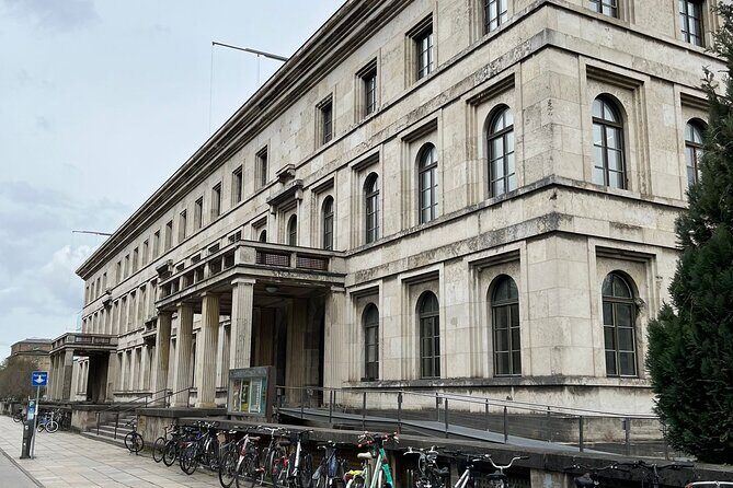 Walking Tour on Origins of Nazism in Munich - English - Odeonsplatz: A Square That Still Feels Like a Stage
