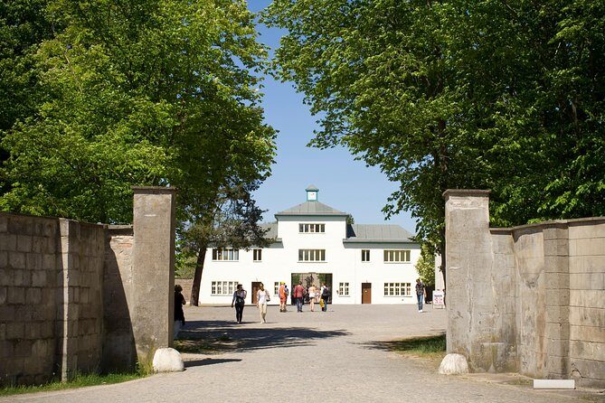 Warnemuende Shore Excursion: Private Sachsenhausen Memorial and Berlin Tour - Timing, Pace, and Who This Private Tour Fits Best