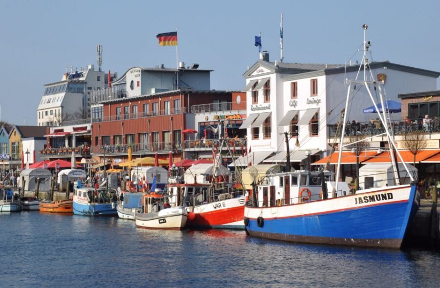 Warnemünde: Guided Walking Tour - Where the tour starts: Rostock-Information on Alexandrinenstraße