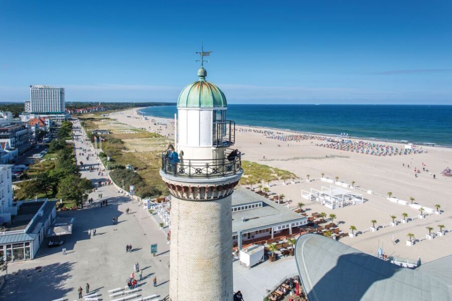 Warnemünde: Guided Walking Tour - Edvard Munch House: when art history shows up at the waterfront