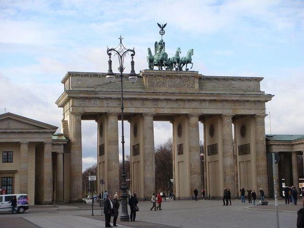 Welcome/Farewell SightseeingTaxi Tour +Transfer from/to the airport - Key Highlights You Can Actually Use