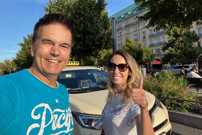 Welcome/Farewell SightseeingTaxi Tour +Transfer from/to the airport - Welcome vs. Farewell: How Pickup Works at BER and in Town