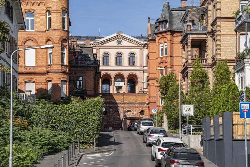 Wiesbaden: Culinary city tour through the Bergkirchenviertel - The Bergkirche and the meaning behind the name