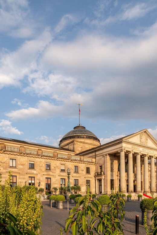 Wiesbaden: Naturally Wiesbaden - public tour - Schwarzer Bock bathhouse visit: the inside look that makes it worth the price