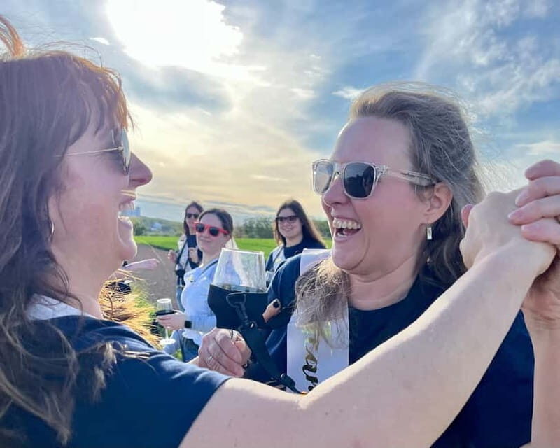 Wine hike JGA Gin Tour with games and snacks Stuttgart - Snacks, Water, and Small Comforts on the Route